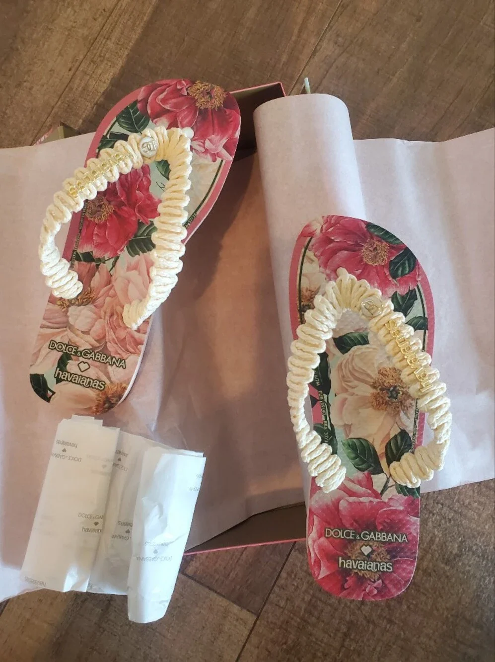 Dolce & Gabbana | Shoes | Dolce Gabbana Floral Cream And  display picture 1